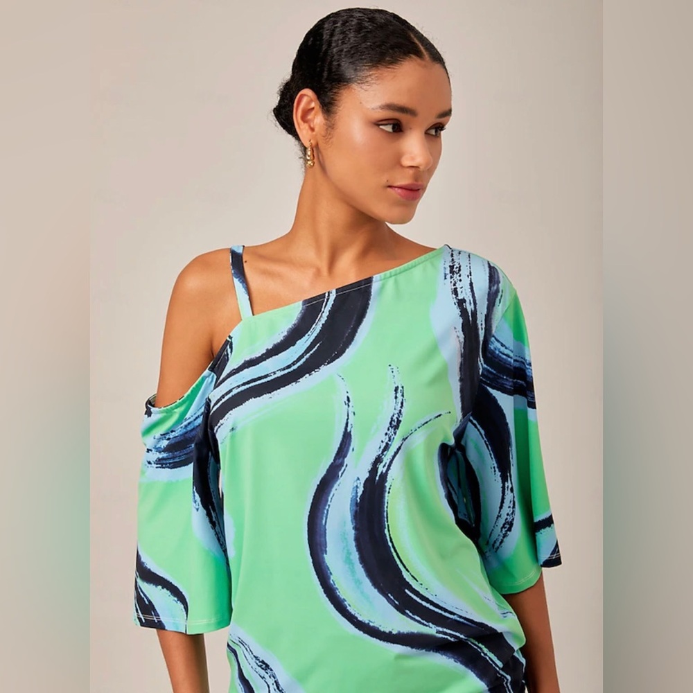 NWT Geometric Mismatched Slash Neck Cold Shoulder Size 2XL